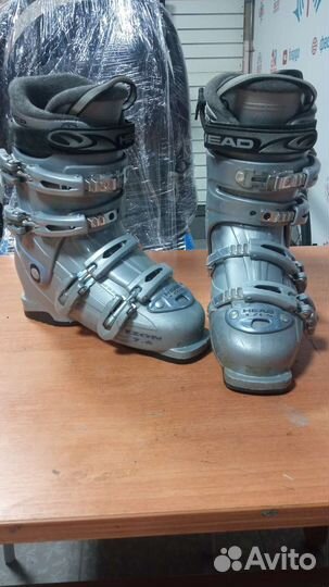 Горнолыжные ботинки