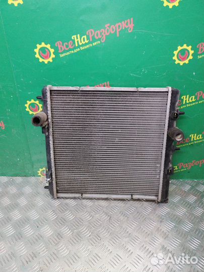 Радиатор охлаждения двигателя Peugeot 207