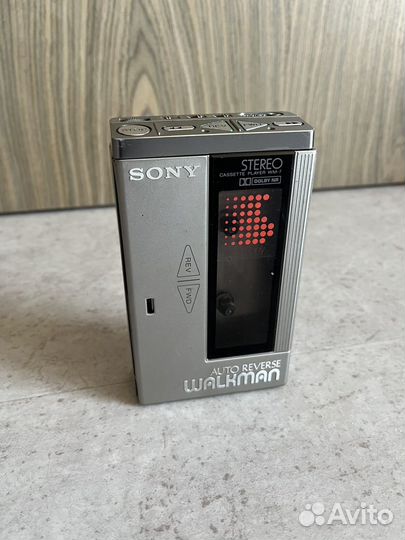 Кассетный плеер Sony Walkman WM-7