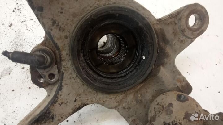 Кулак поворотный передний правый Chevrolet Trail B