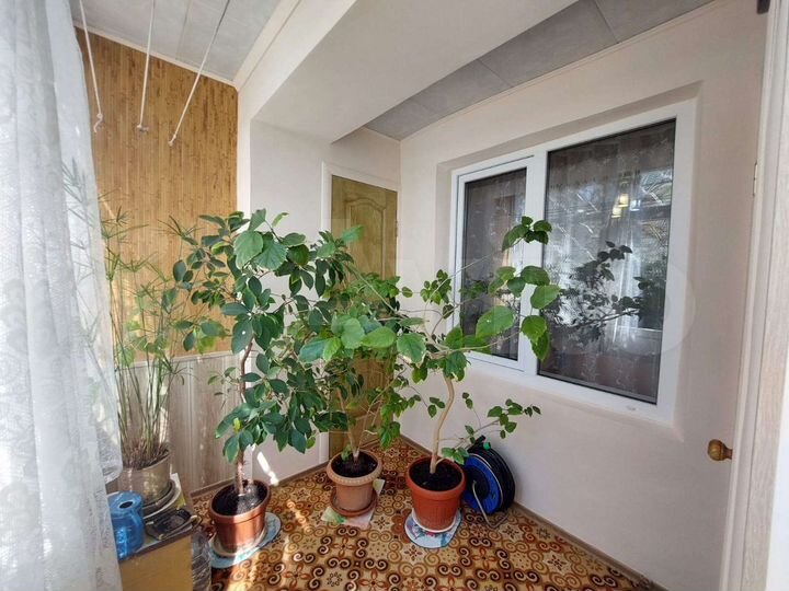 2-к. квартира, 54 м², 1/5 эт.