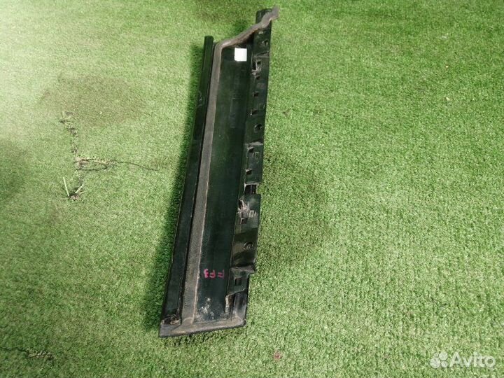 Накладка (кузов наружные) передняя правая Ford