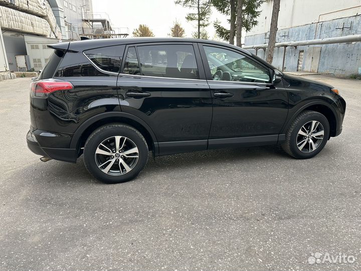 Toyota RAV4 2.5 AT, 2018, 79 700 км