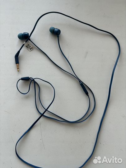 Наушник jbl t100