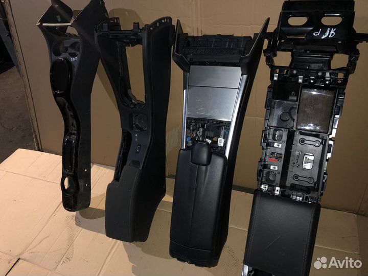 Подлокотник консоль Renault Jaguar Mercedes