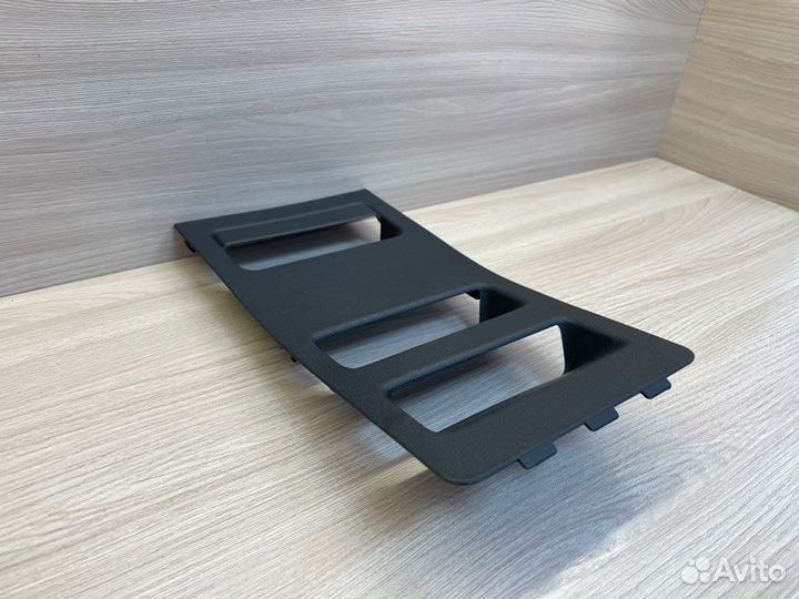 Обшивка багажника задняя левая LADA X-Ray