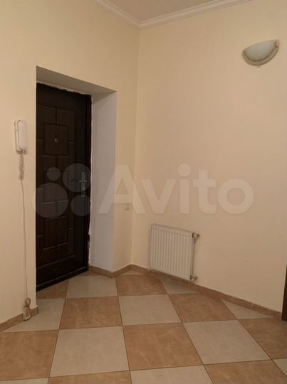 4-к. квартира, 138 м², 2/5 эт.