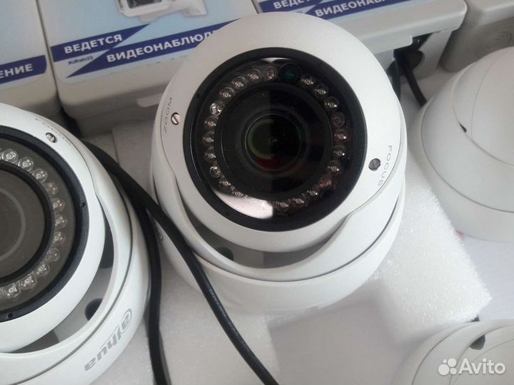 8 камер видеонаблюдения 4Мп ренистратор Dahua