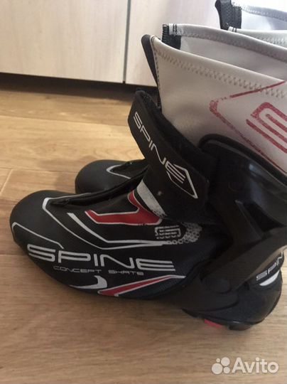 Лыжные ботинки spine concept skate