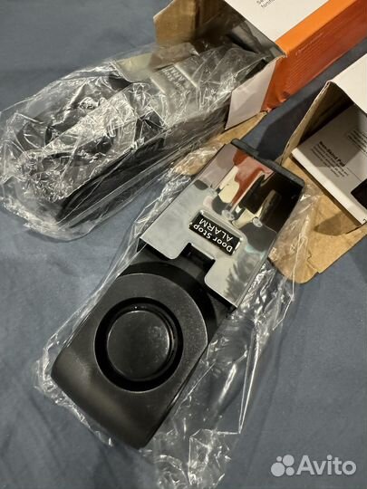 Охранная сигнализация на двери, дверной упор