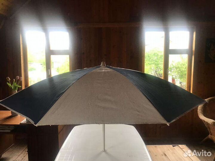 Садовый пластиковый стол IKEA с зонтом