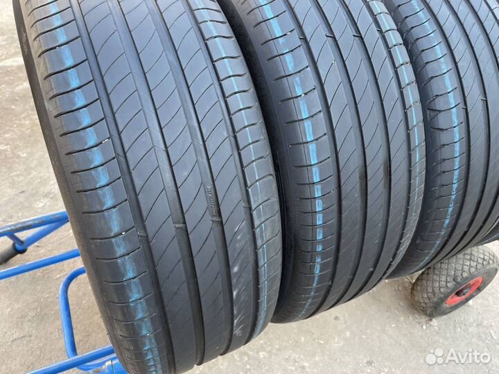 Michelin Primacy 4 215/60 R17