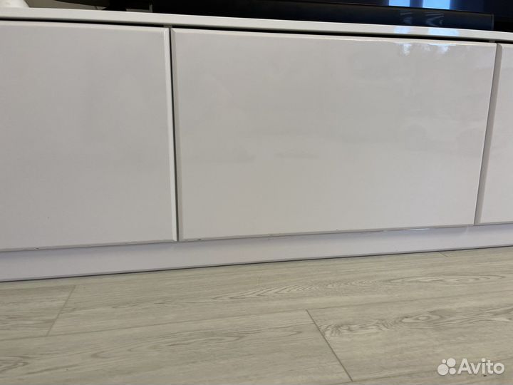 Тумба под телевизор