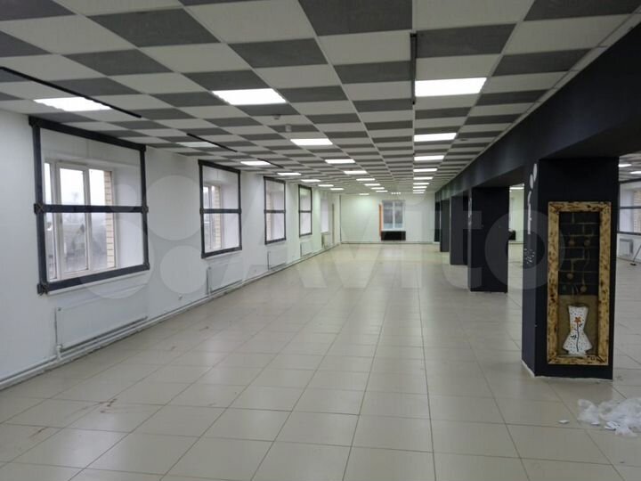 Торговая площадь, 300 м²