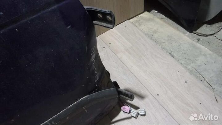 Дверь передняя правая Toyota Avensis I (T220) 199