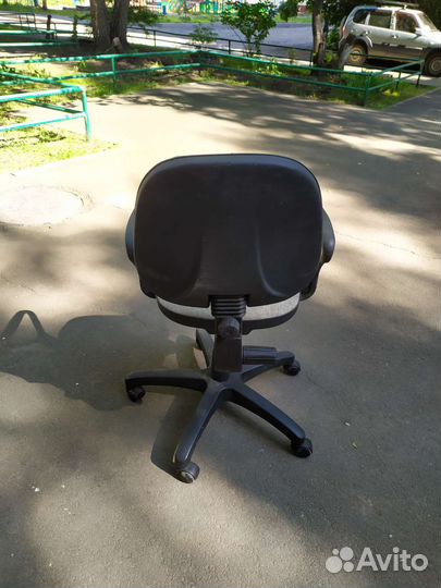 Офисное кресло бу