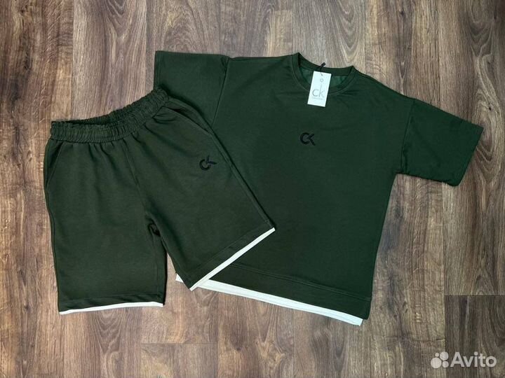 Спортивный костюм calvin klein (шорты / Футболка)