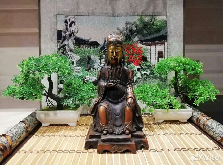 Антикварная буддийская статуэтка Бог богатства