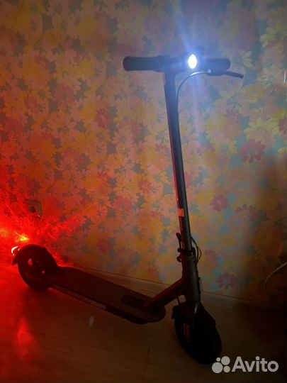 Электросамокат xiaomi