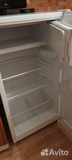 Холодильник бу маленький