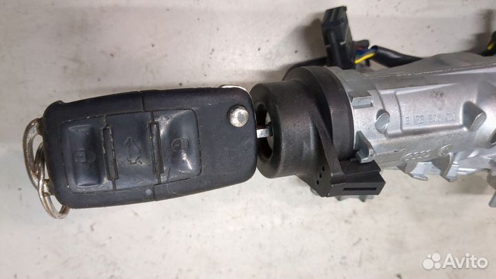 Замок зажигания Volkswagen Touran, 2006