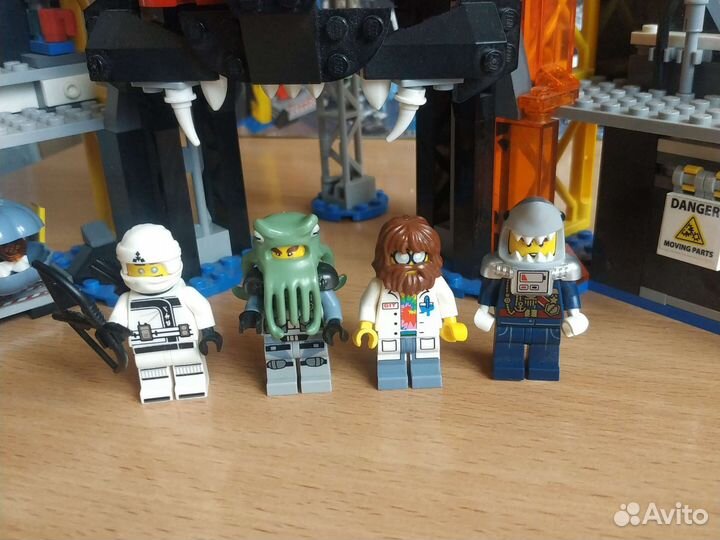 Lego 70631