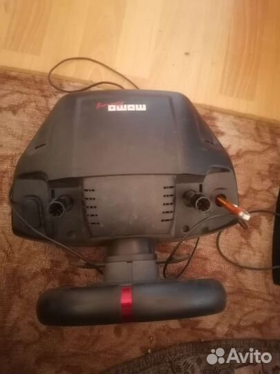 Игровой руль Logitech Momo racing