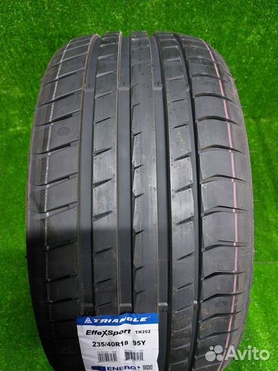 Triangle EffeXSport TH202 235/40 R18