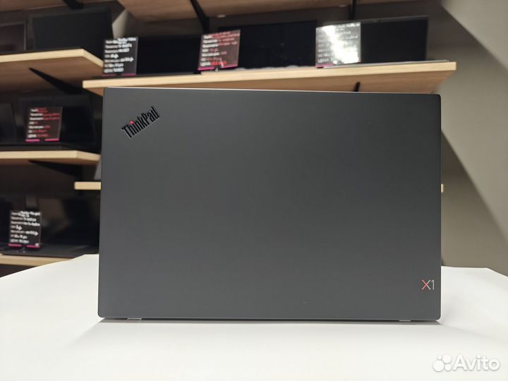 Ноутбук Lenovo ThinkPad X1 Carbon i7 Gen 7