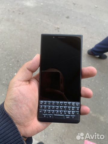 Телефоны BlackBerry Key 2