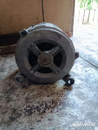 Двигататель стиральной машины