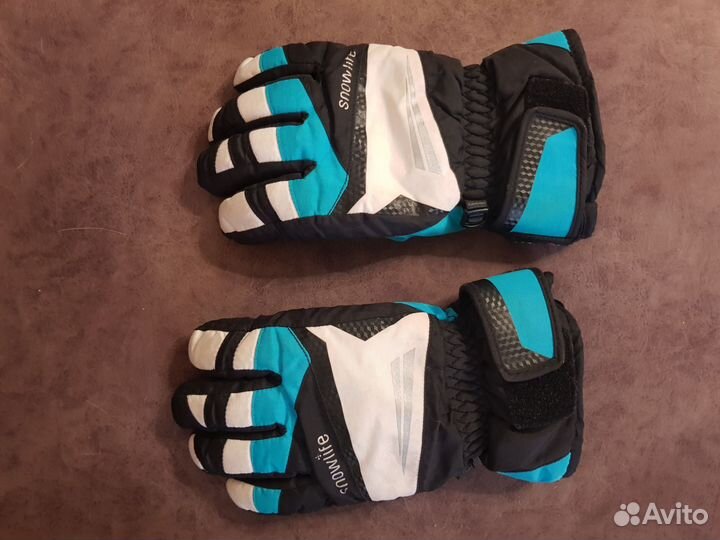 Варежки, перчатки горнолыжные, шапка Эсбор