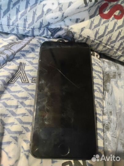 iPhone 8, 64 ГБ