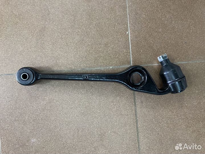 Рычаг передний правый Toyota Duet