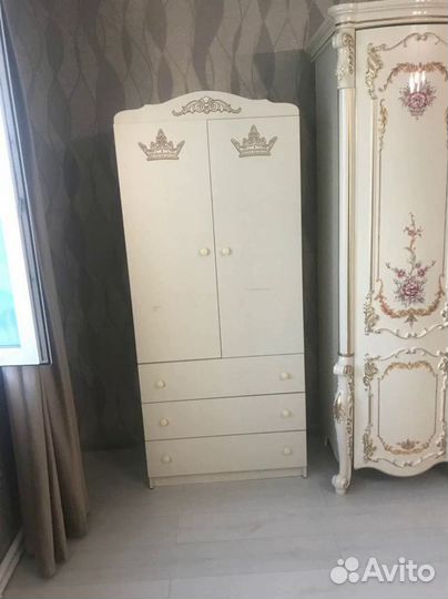 Шкаф детский двухсекционный