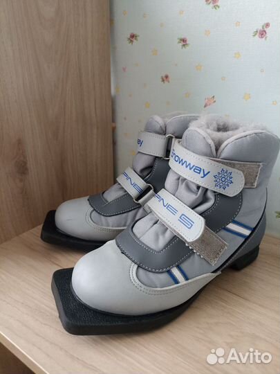 Лыжные ботинки spine