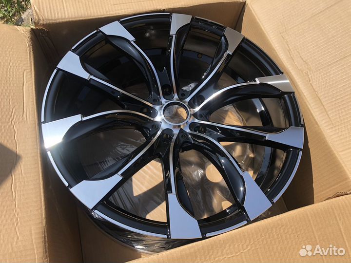 R22 Стильные Wald Jarret на LC200 LX570