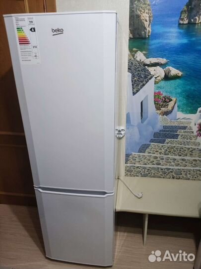 Холодильник новый