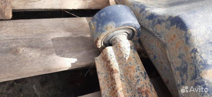 Рычаг подвески передний Nissan Almera N16