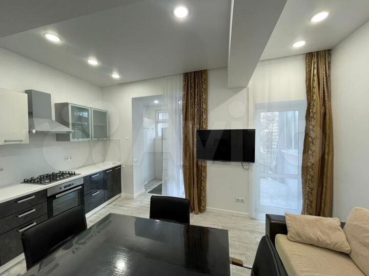 2-к. квартира, 42 м², 1/2 эт.