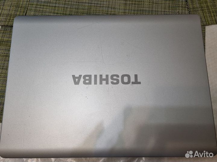 Ноутбук в разборку на запчасти toshiba