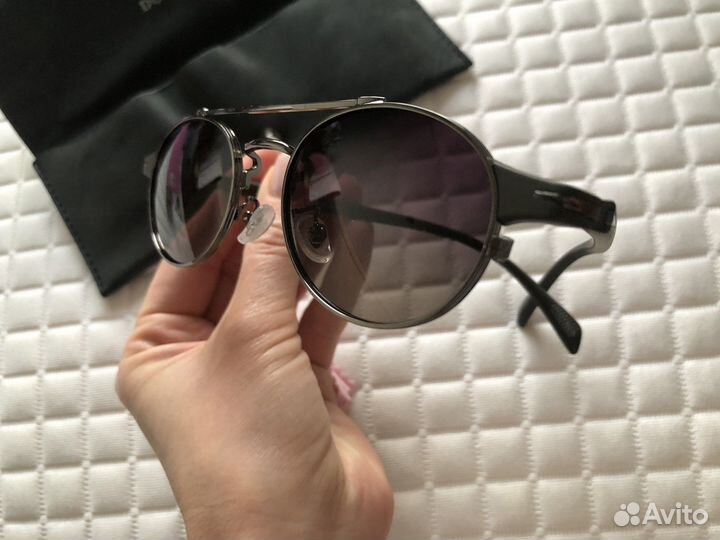 Солнцезащитные очки