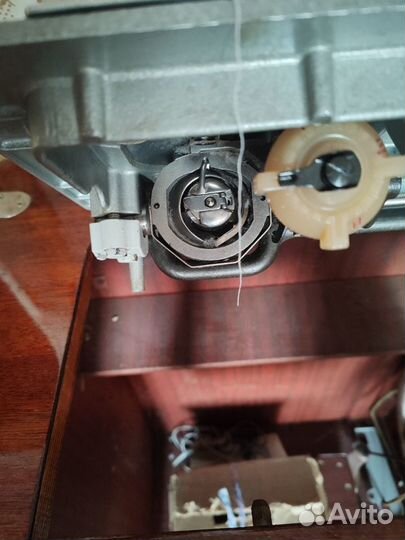 Швейная машина подольск 142 (+ электропривод)