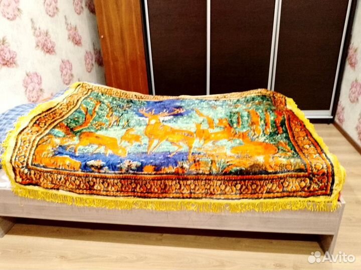 Покрывало плюшевое 190*130 СССР с оленями