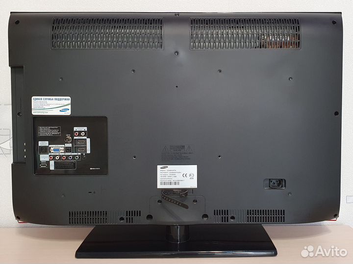 FullHD телевизор Samsung LE32B530P7W 32