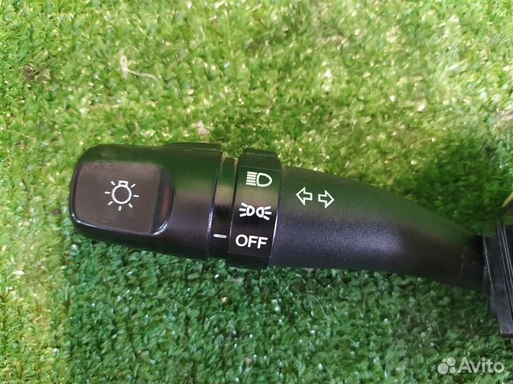 Подрулевой переключатель поворотов Hyundai Accent