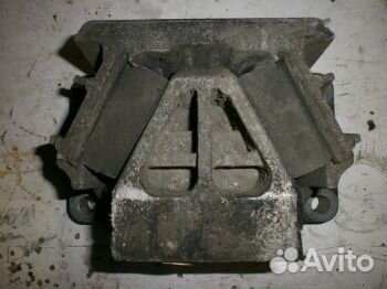 Опора двигателя Мерседес