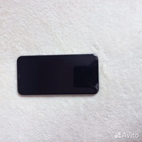 iPhone Xs, 64 ГБ