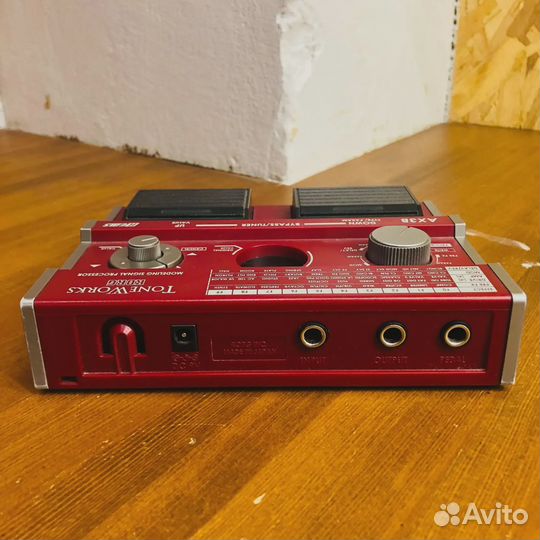 Процессор эффектов для бас гитары Korg AX3B Japan