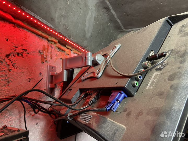Телевизор DNS 22 дюйма